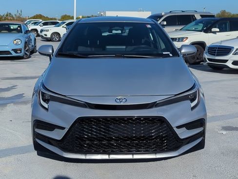Used 2024 Toyota Corolla SE image 2