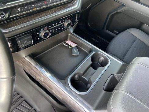 Used 2024 Chevrolet Silverado 2500 LT w/ All Star Edition image 38