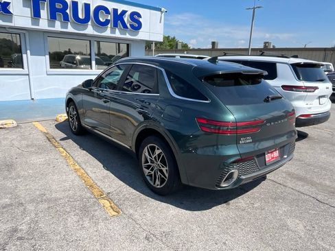 Used 2022 Genesis GV70 2.5T w/ Select Package AWD/4WD image 3