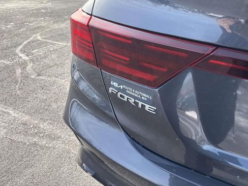 Used 2023 Kia Forte GT-Line image 5
