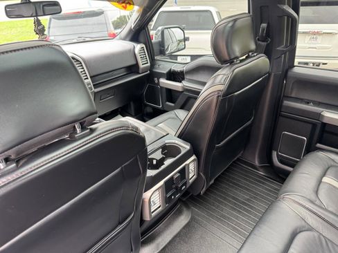 Used 2018 Ford F150 Platinum w/ Equipment Group 701A Luxury AWD/4WD image 13