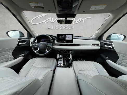 Used 2025 Mitsubishi Outlander SEL FWD image 20