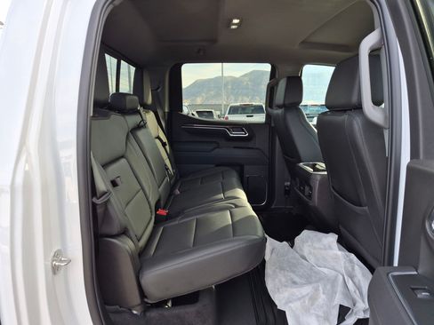 Used 2026 Chevrolet Silverado 1500 LT Trail Boss w/ Convenience Package II AWD/4WD image 30