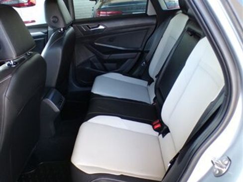 Used 2021 Volkswagen Jetta R-Line w/ R-Line Cold Weather Package FWD image 18