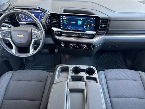 Used 2023 Chevrolet Silverado 1500 LT AWD/4WD image 14