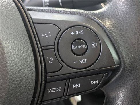 Used 2022 Toyota Corolla LE FWD image 14