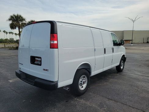 New 2025 GMC Savana 2500 w/ Driver Convenience Package RWD image 4