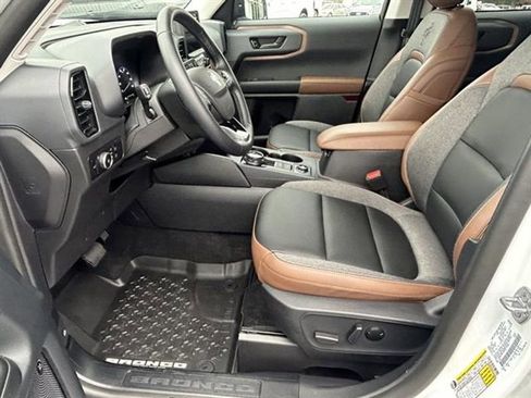 Used 2024 Ford Bronco Sport Outer Banks w/ Tech Package image 11