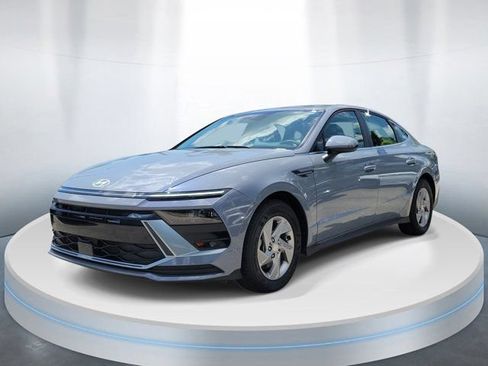 Certified 2026 Hyundai Sonata SE FWD image 2