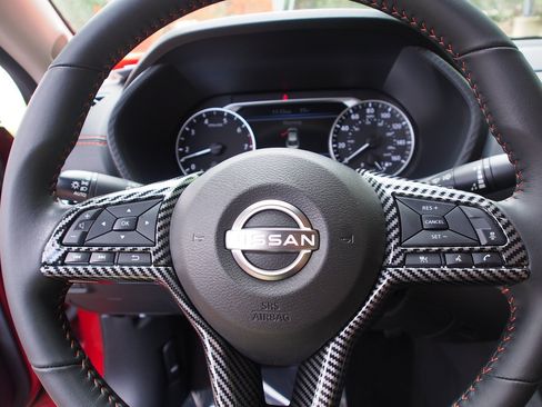 Used 2024 Nissan Sentra SR FWD image 21
