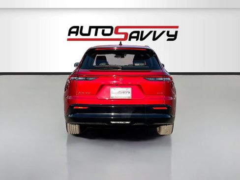 Used 2025 Toyota Crown Signia AWD/4WD image 6