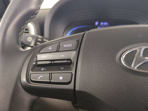 Used 2023 Hyundai Venue SEL FWD image 30