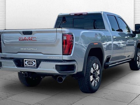 Used 2025 GMC Sierra 2500 Denali w/ Denali Reserve Package AWD/4WD image 12