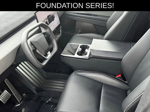 Used 2024 Tesla Cybertruck Cyberbeast AWD/4WD image 11