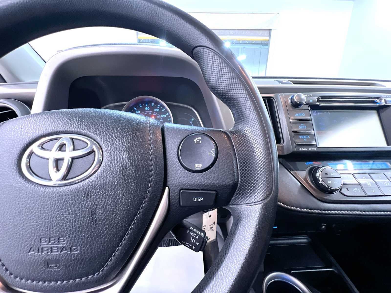 Used 2013 Toyota RAV4 XLE AWD/4WD image 21