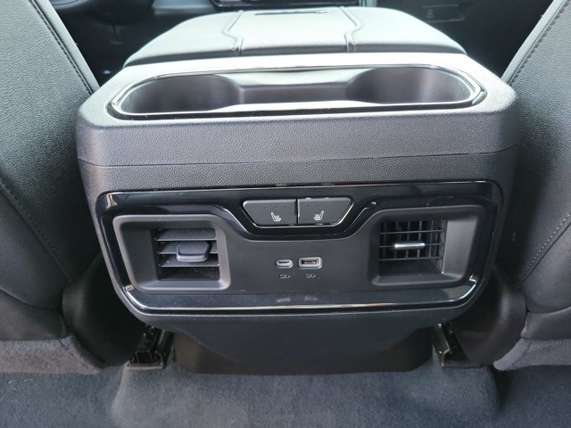 Used 2024 GMC Sierra 2500 AT4 w/ AT4 Preferred Package AWD/4WD image 17