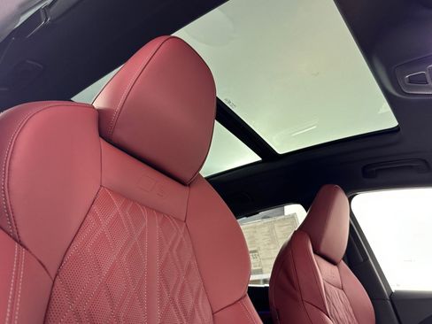 New 2025 Audi SQ5 Premium Plus image 16