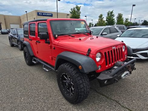 Used 2014 Jeep Wrangler Unlimited Sport w/ Quick Order Package 24S AWD/4WD image 18