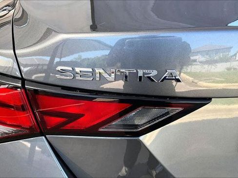 Certified 2023 Nissan Sentra SV FWD image 10