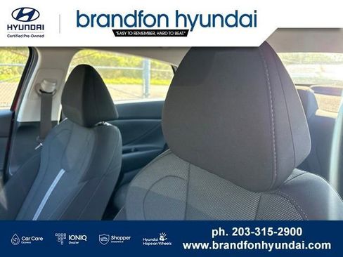 Certified 2026 Hyundai Elantra SE w/ Cargo Package FWD image 22