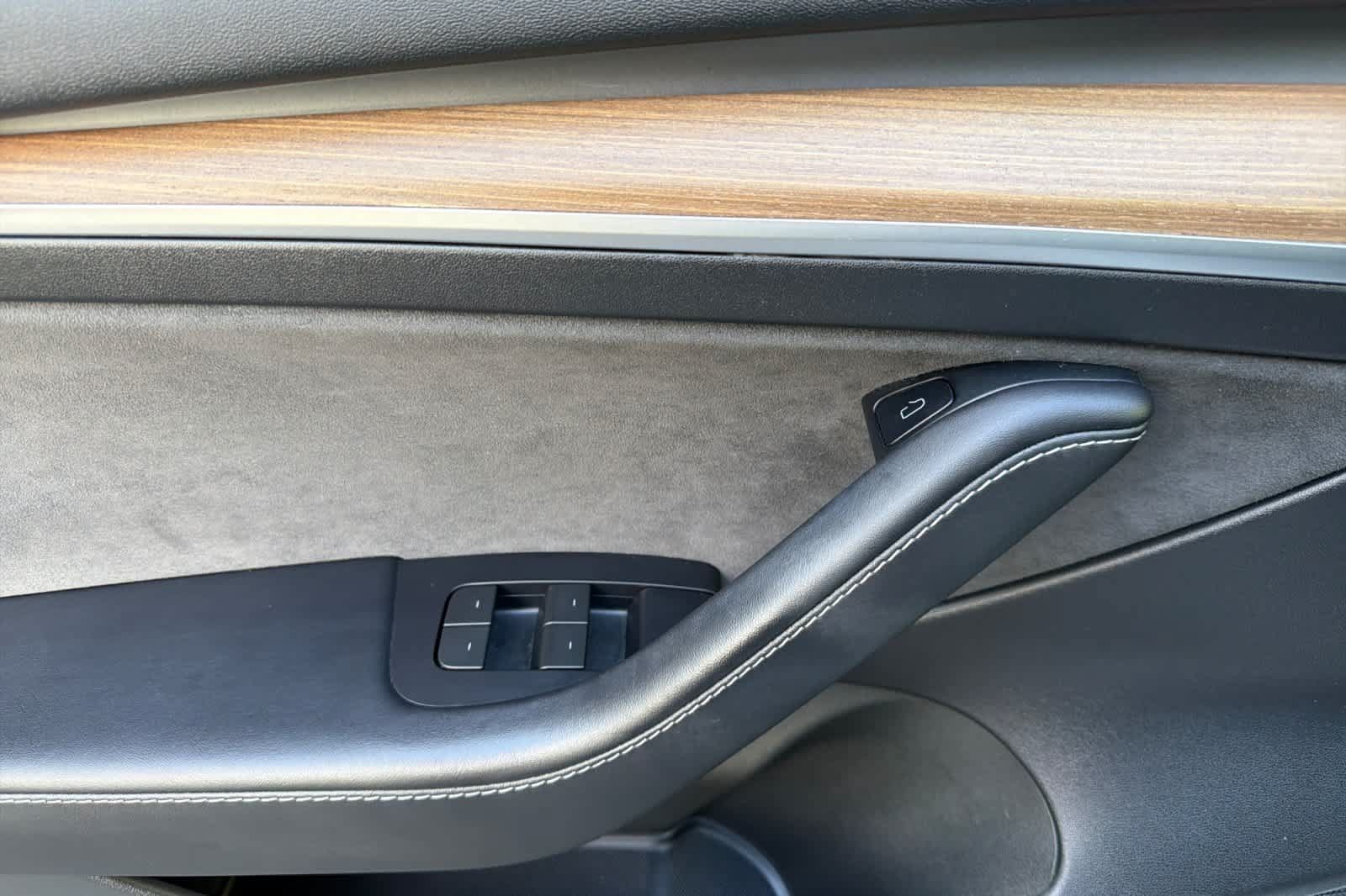 Used 2022 Tesla Model 3 RWD image 12