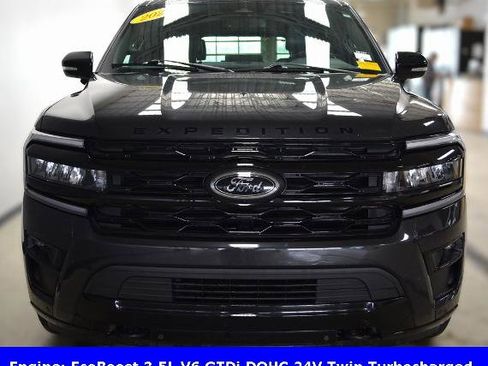 Certified 2022 Ford Expedition Max Limited image 5