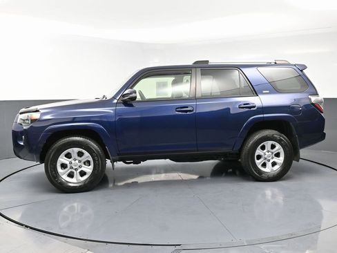 Used 2021 Toyota 4Runner SR5 Premium w/ Moonroof Package image 8