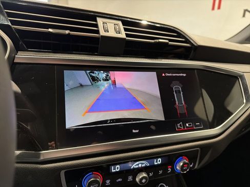 Used 2025 Audi Q3 2.0T Premium image 20