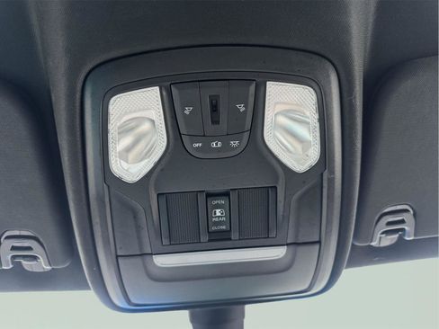 Used 2021 RAM 1500 Big Horn w/ Built-to-serve Edition image 31