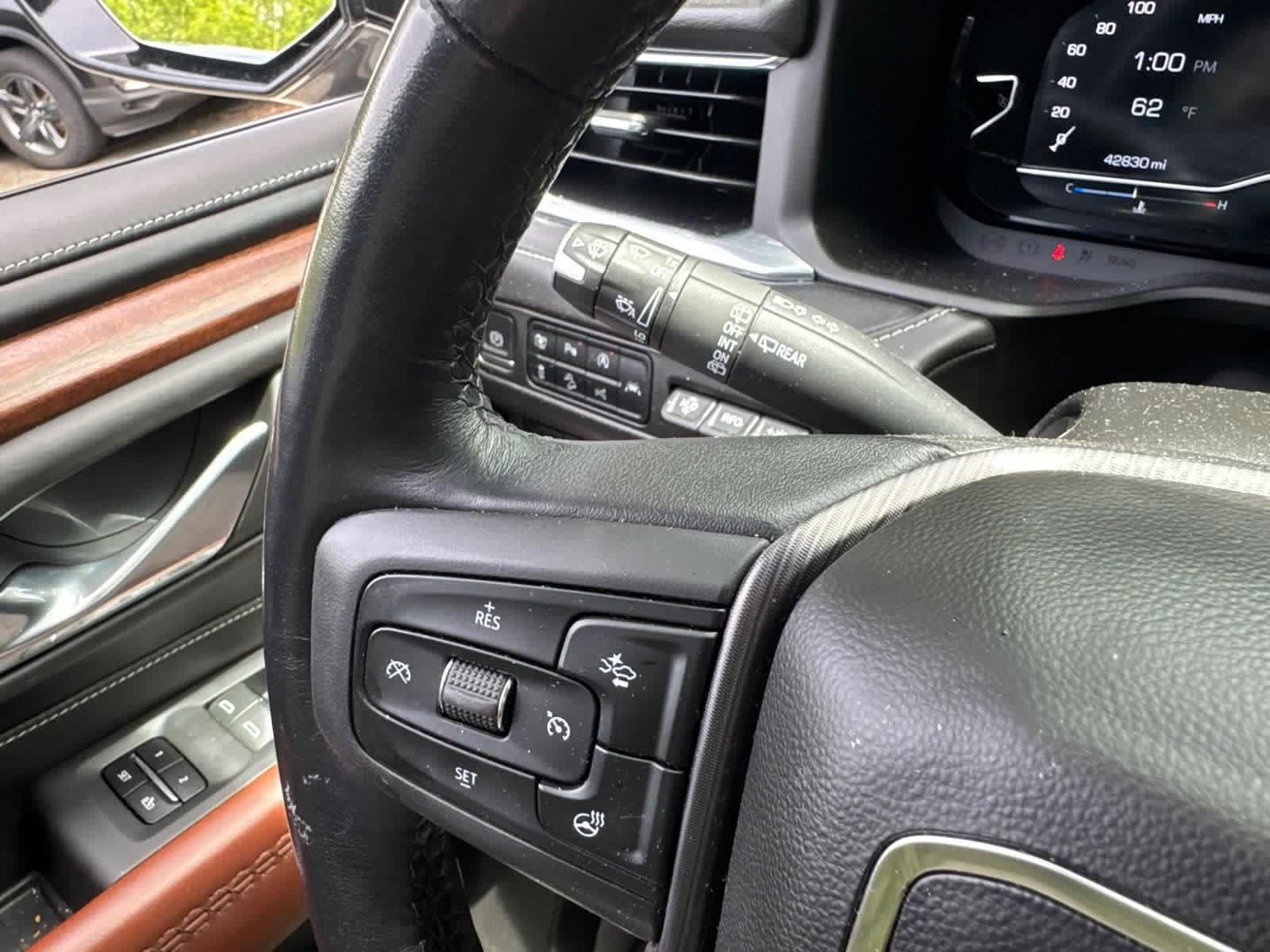 Used 2023 GMC Yukon XL Denali Ultimate AWD/4WD image 21