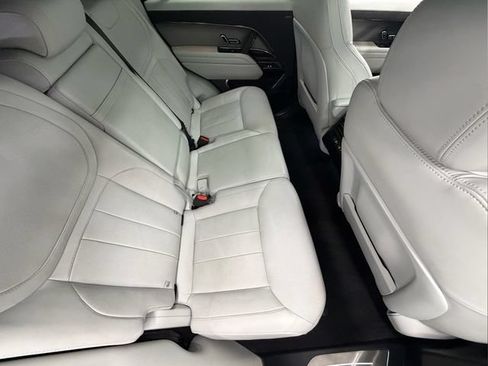 Used 2025 Land Rover Range Rover Sport SE AWD/4WD image 22