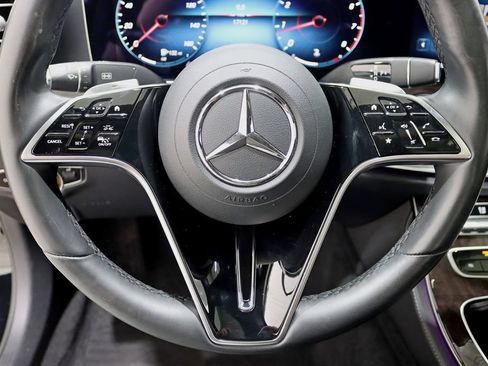 Used 2023 Mercedes-Benz E 350 4MATIC Sedan image 14