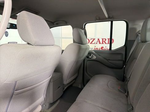 Used 2016 Nissan Frontier SV w/ SV Value Truck Package AWD/4WD image 14