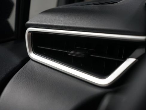 Used 2025 Toyota Corolla LE w/ LE Premium Package image 25