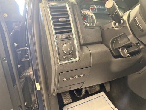 Used 2016 RAM 2500 Laramie w/ Protection Group image 17