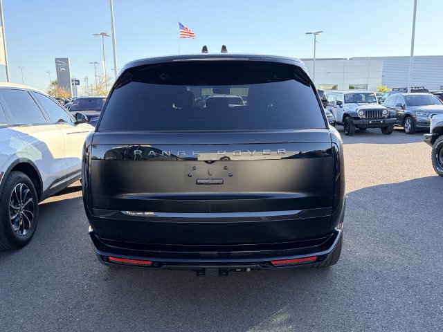 Used 2023 Land Rover Range Rover Long Wheelbase SE AWD/4WD image 4