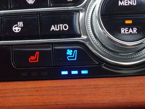 Used 2023 Lincoln Aviator Reserve w/ Equipment Group 201A AWD/4WD image 9
