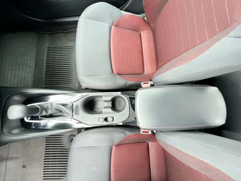 Used 2024 Toyota Corolla SE w/ SE Premium Package FWD image 21