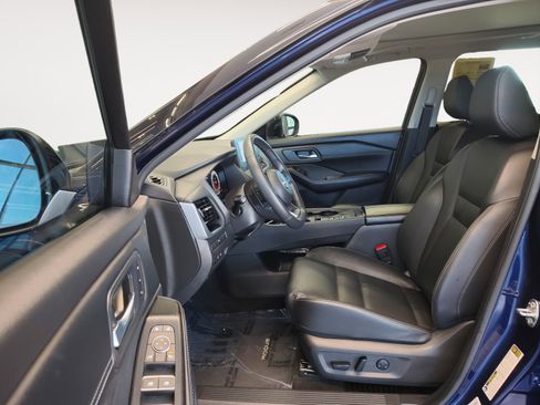 Certified 2024 Nissan Rogue SL w/ SL Premium Package FWD image 25
