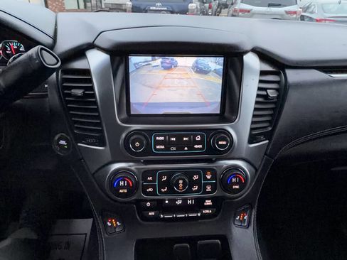 Used 2016 Chevrolet Suburban LT image 5