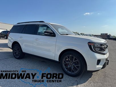 New 2025 Ford Expedition Platinum w/ Stealth Performance Package
