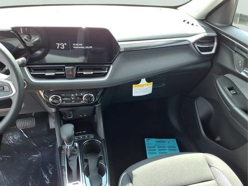 New 2026 Chevrolet TrailBlazer LT w/ Convenience Package AWD/4WD image 14