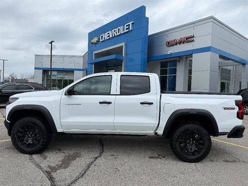 New 2026 Chevrolet Colorado Trail Boss AWD/4WD image 3