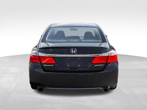 Used 2015 Honda Accord Sport image 5