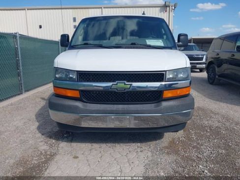 Used 2017 Chevrolet Express 3500 LT w/ LT Preferred Equipment Group RWD image 13