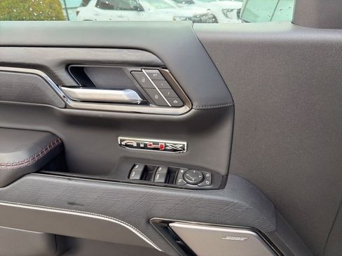 New 2026 GMC Sierra 1500 AT4X w/ LPO, Black Badging Package AWD/4WD image 37