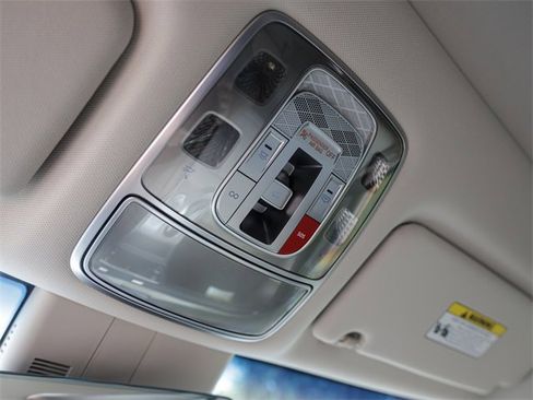 New 2025 Genesis GV80 2.5T Advanced image 17