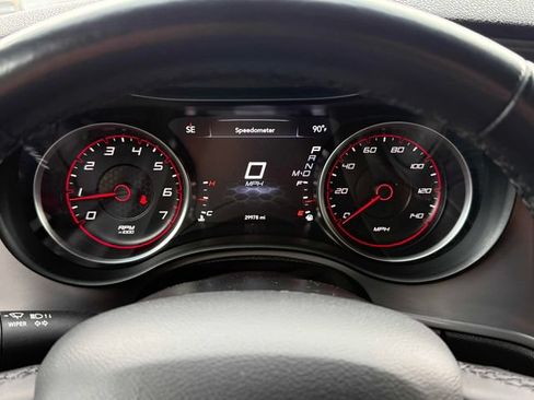 Used 2023 Dodge Charger SXT RWD image 10