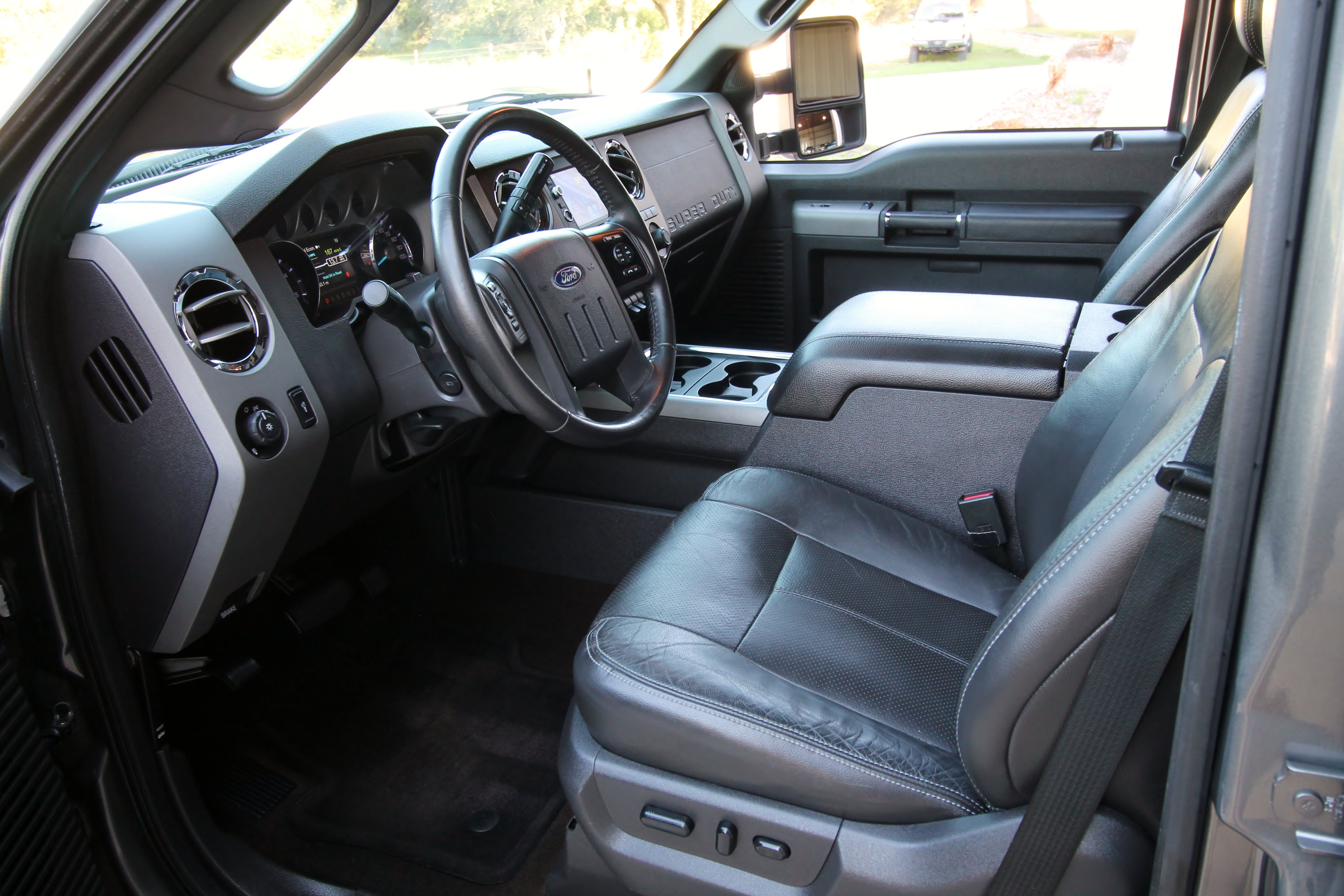 Used 2012 Ford F250 Lariat w/ Chrome Pkg AWD/4WD image 21
