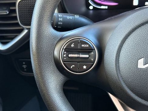 Certified 2023 Kia Soul LX w/ LX Technology Package image 28